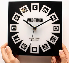 social media clock design resized 600